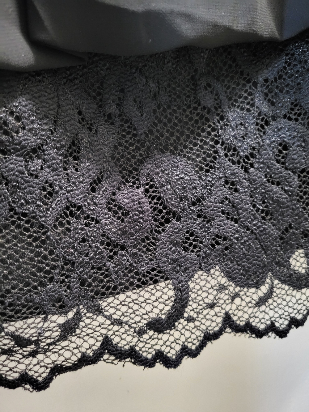 MSK Black Chiffon Overlay Top with Lace Hem Womens Plus 1X - Picture 3 of 7